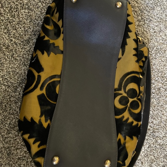 Prada Handbag - Picture 14 of 15